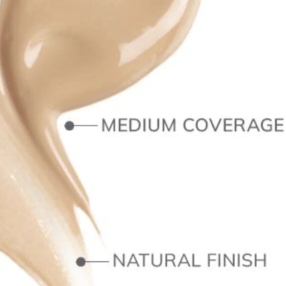 BB Cream. Foundation. Medium Coverage. 01 Light.